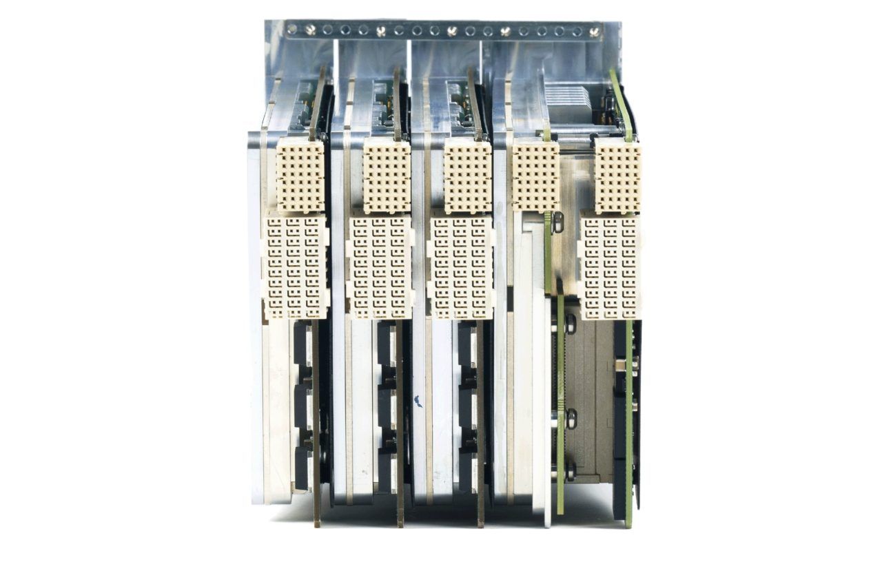 Векторный генератор сигналов M9381A (PXI) 1 МГц - 6 ГГц Keysight Technologies M9381A — фото 7