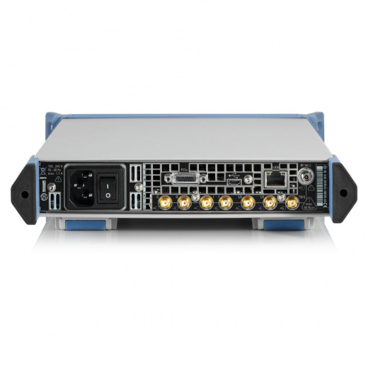R&S SGU100A Повышающий преобразователь частоты Rohde & Schwarz SGU100A, с опциями SGU-B120V, SGU-B26, SGU-Z4 — фото 4